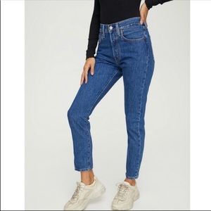 Levi’s 501 S skinny jeans medium wash button fly